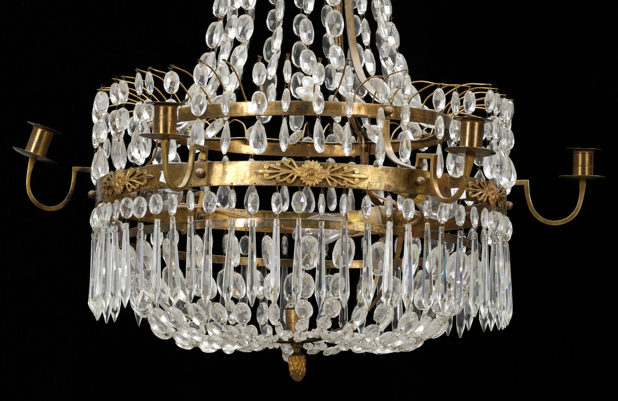 LJUSKRONA, gustaviansk stil, 1800-tal. Höjd ca 85cm.