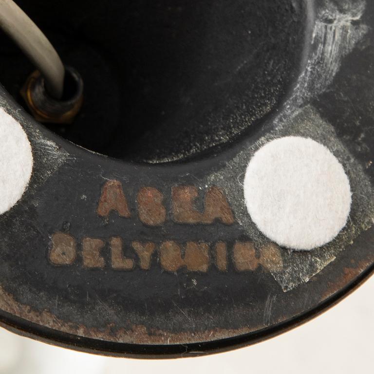 Golvlampa Asea 1900-talets mitt.