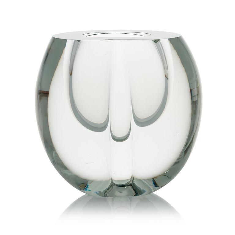 TIMO SARPANEVA, a 'Claritas' glass sculpture signed Timo Sarpaneva Iittala 1991.