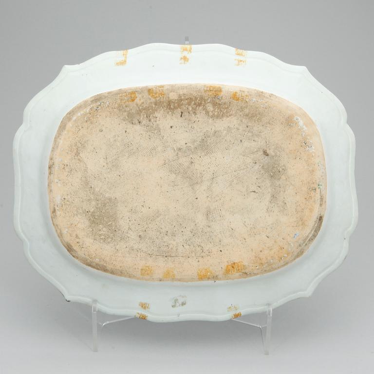 STEKFAT, porslin, Kina, Qianlong, (1736-1795).