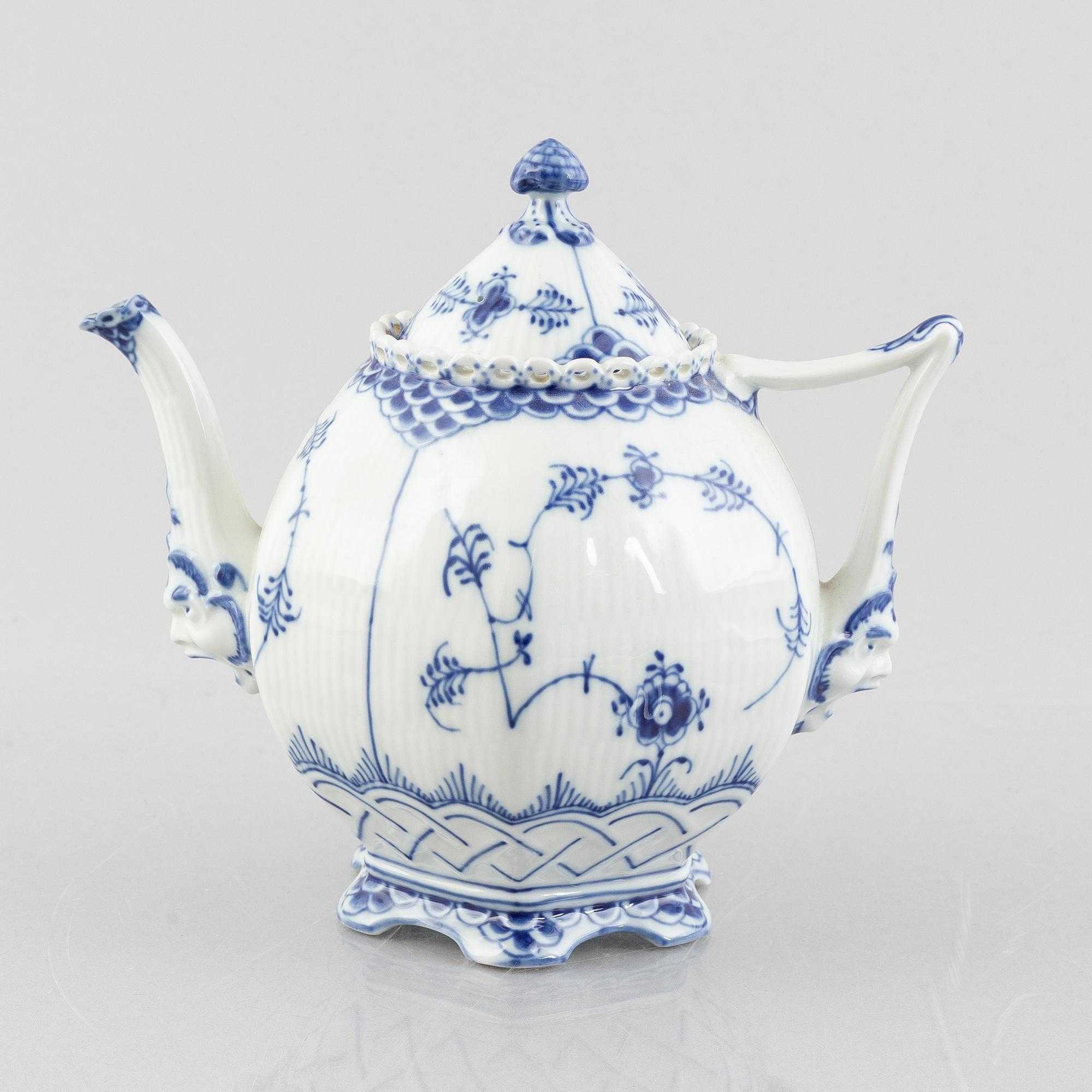 A 'Blue Fluted Full Lace' / 'Musselmalet' porcelain teapot, Royal Copenhagen, model 1119, 1969-73.