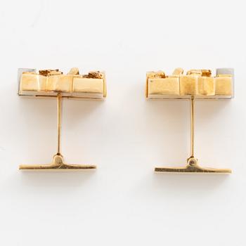 Björn Weckström, A pair of cufflinks, 18K gold with round brilliant-cut diamonds, Finland 1972.