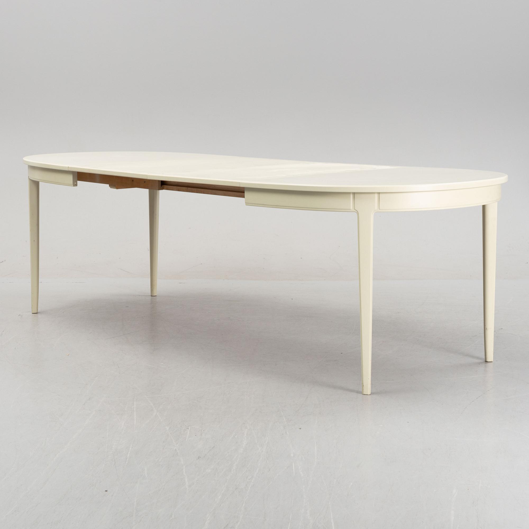 Carl Malmsten, a 'Herrgården' dining table and a set of four 'Vardags' chairs, second half of the 20th Century.