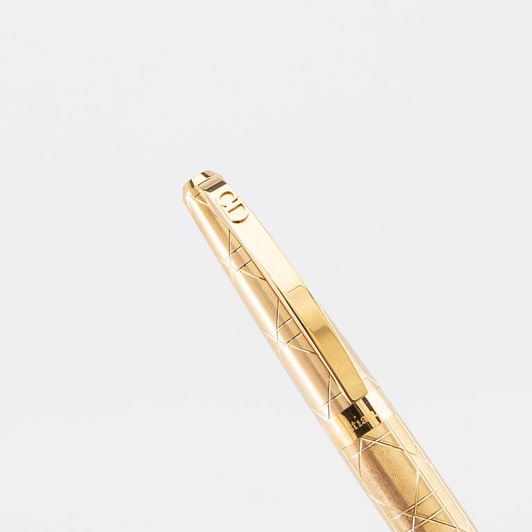 Dior ballpoint pen.