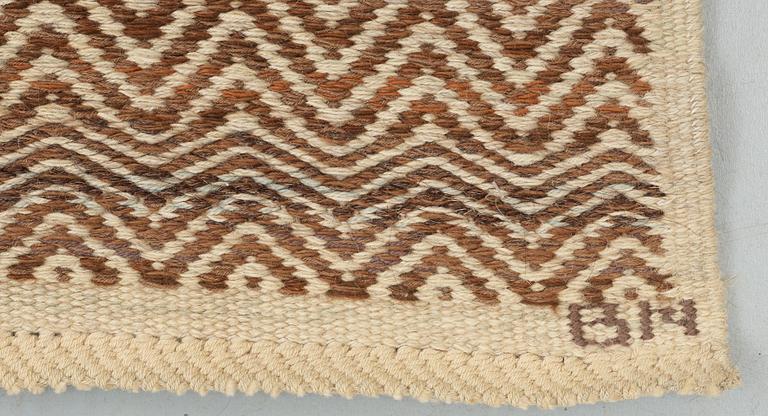 CARPET. "Rosengång, brun". 366 x 253,5 cm. Signed AB MMF BN.