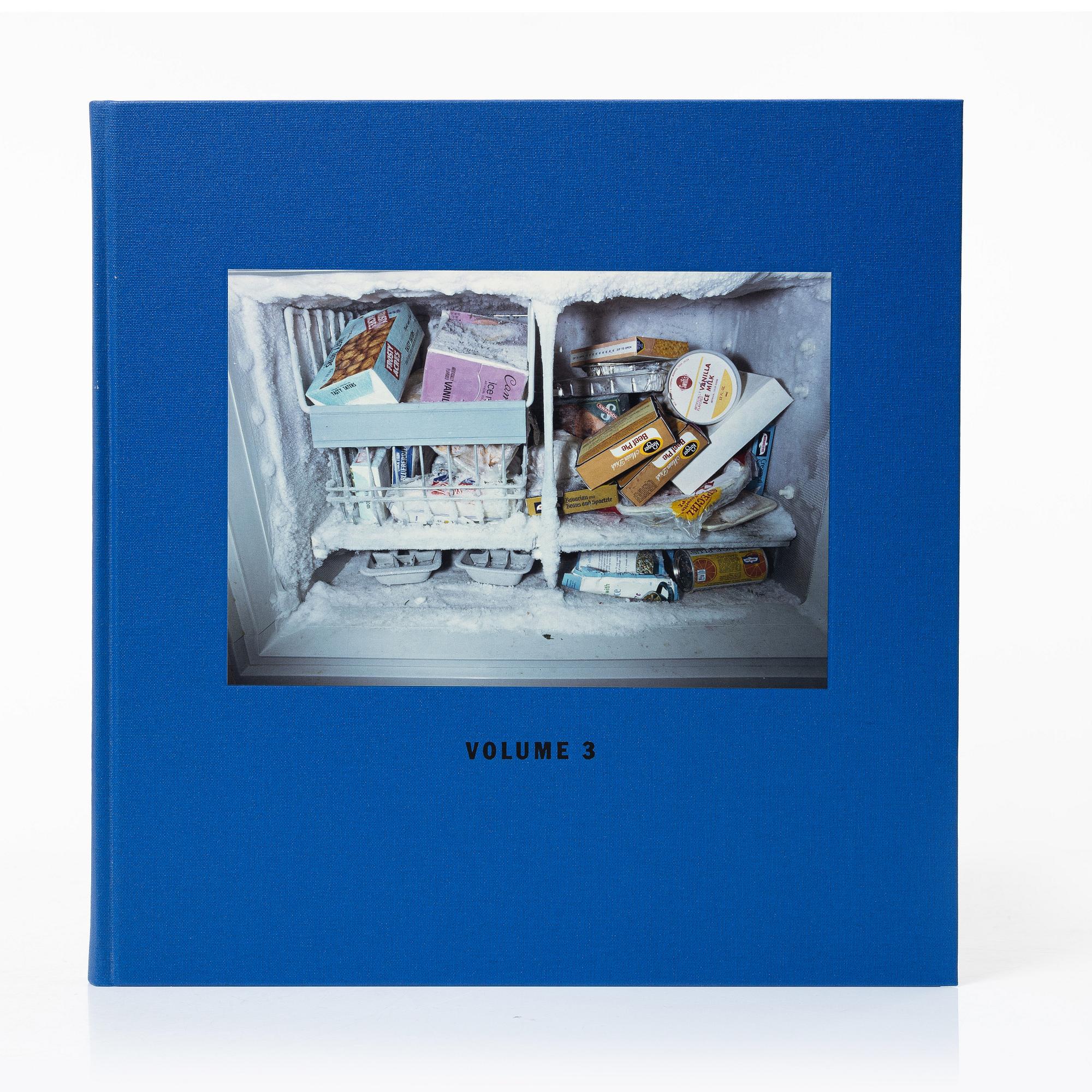 William Eggleston, Box med tre böcker "William Eggleston Chromes vol. 1-3" utgiven av Steidl. En bok signerad.