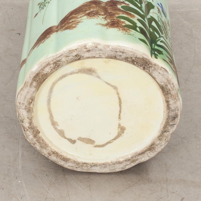 PARAPLYSTÄLL, porslin,  Celadon, Kina, 1900-talets början.
