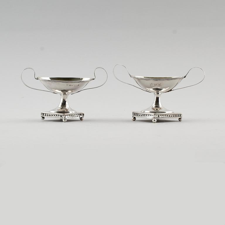 SALTKAR, 1 par, silver, Carl Gustaf Blomborg, Stockholm 1814. Vikt ca 115 g.