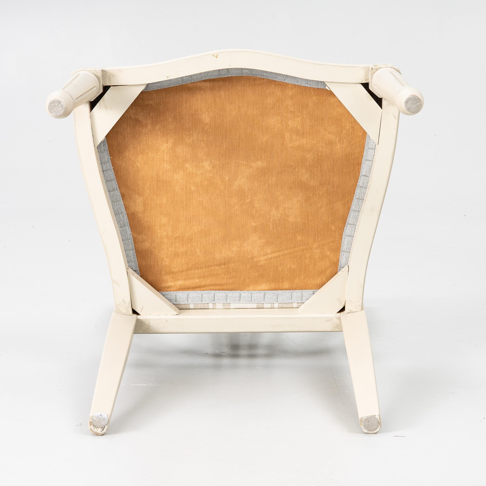 A dining table with 10 chairs, Gustavian Style dining suite, second half of the 20th century.