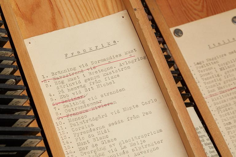 FOTONEGATIV PÅ GLASPLÅTAR, 2 lådor Italien/Frankrike 1900-tal.