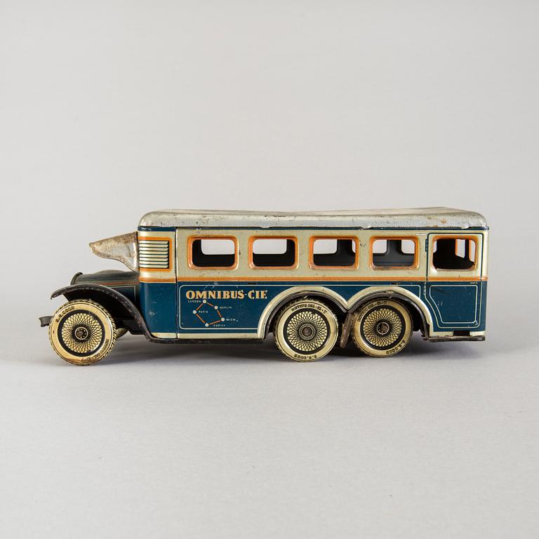 A Günthermann tinplate "Omnibus Cie" toy bus, Germany, 1930s.