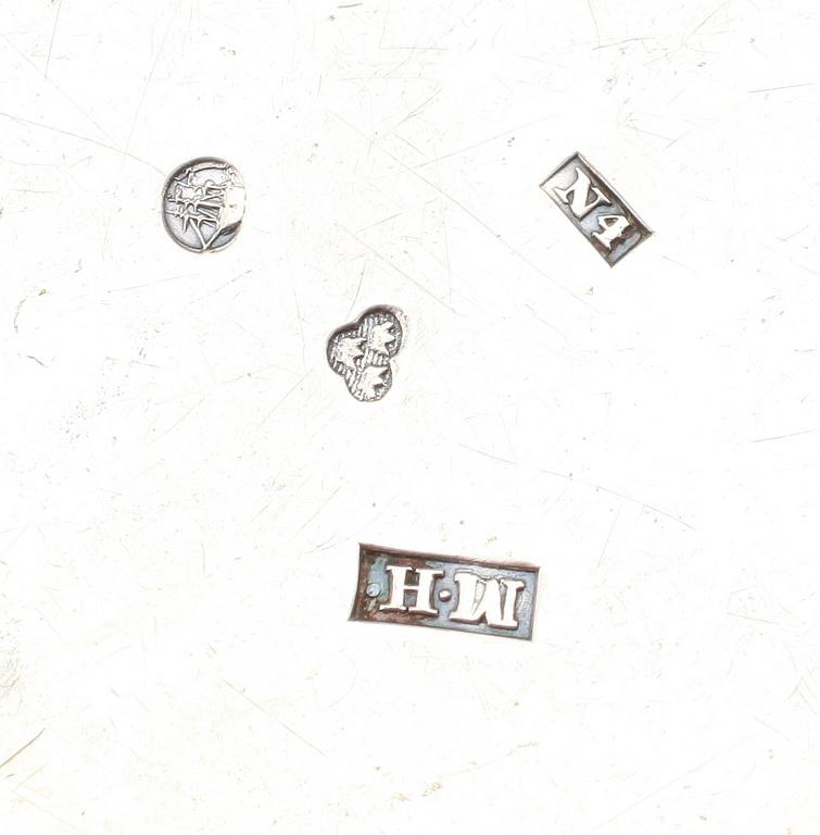 LOCKDOSA, silver, Mattias Helén, Västervik 1843. Vikt ca 96 gram.