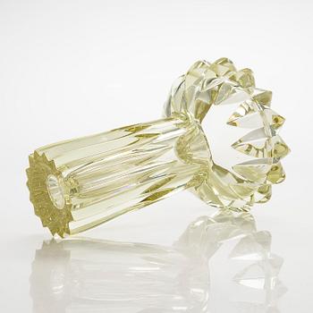 Aimo Okkolin, A glass vase, 'Ulpukka' (A Yellow water lily), signeerattu Aimo Okkolin Riihimäen Lasi Oy.