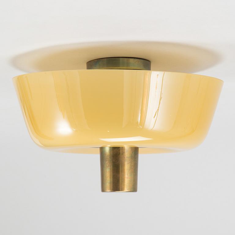 Paavo Tynell, A ceiling light for Taito. Made to order 1950.
