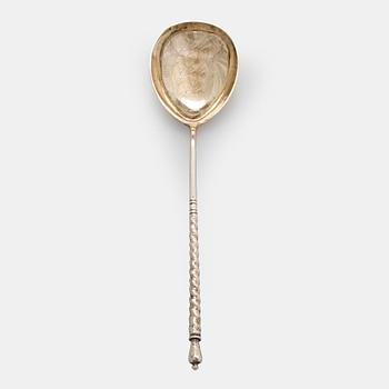 A parcel-gilt silver jam spoon, Moscow 1881.