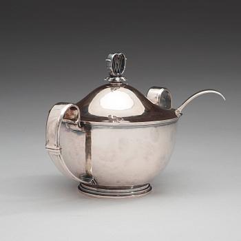 An Atelier Borgila sterling tureen with a sugar spoon, Stockholm 1935.