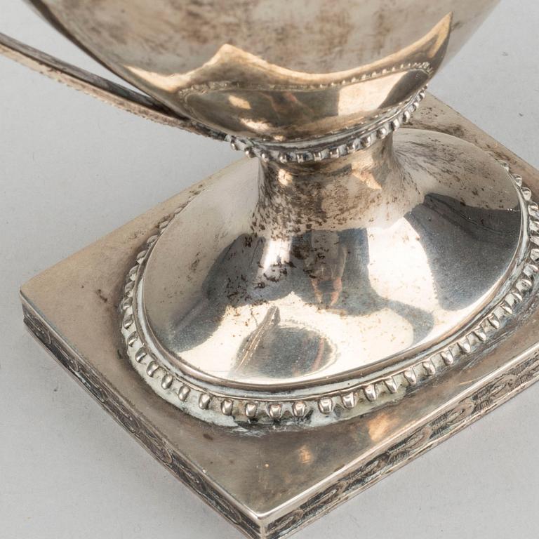 A Swedish 18th century silver suger bowl mark of Jacob Möller Malmö 1797, weight 513 gr.