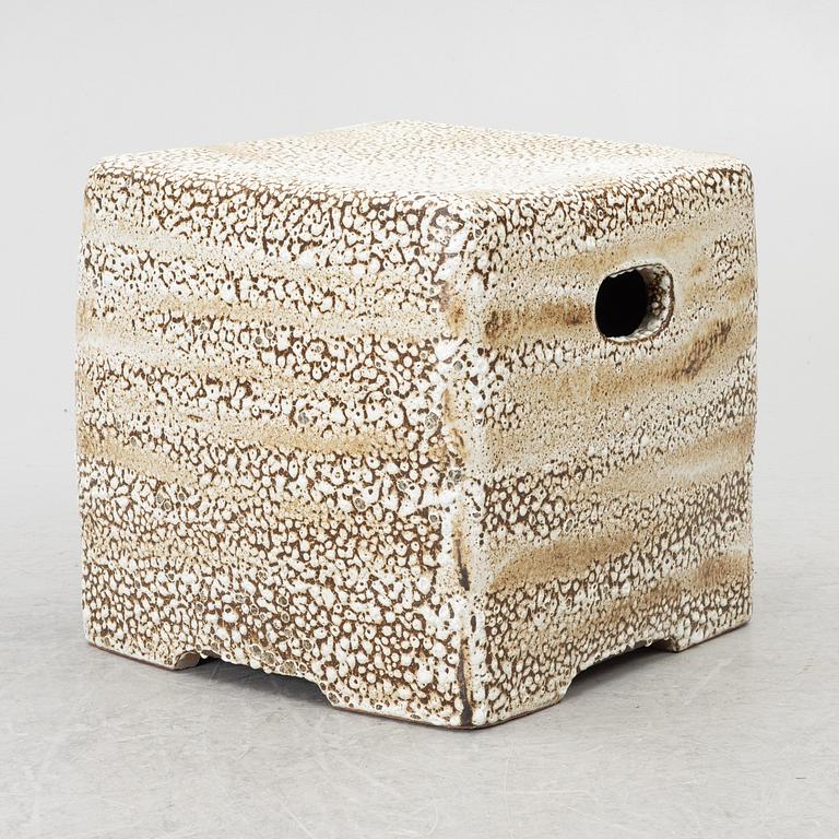 Trädgårdspall, keramik, möjligen Frankrike.