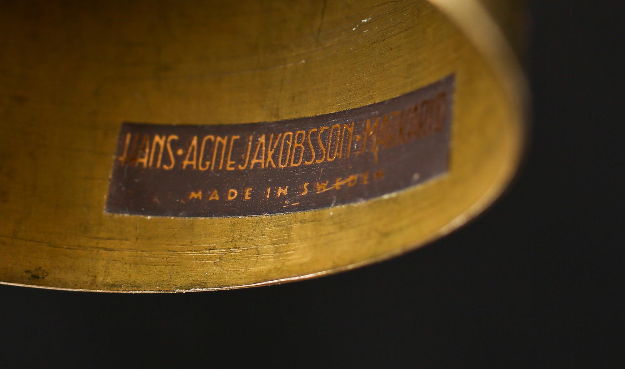 TAKLAMPA, Hans-Agne Jakobsson, Markaryd, 1900-talets andra hälft. Höjd ca 34 cm.