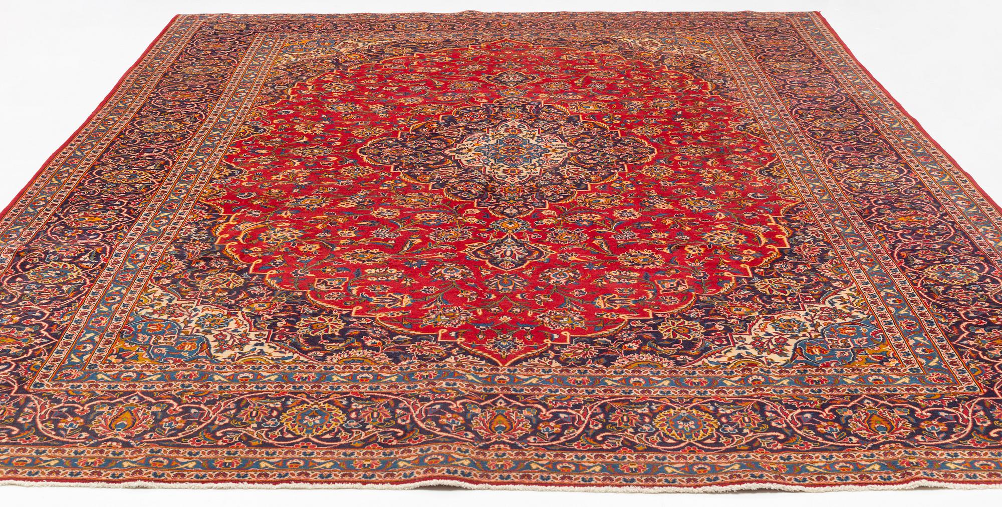 Matta, Keshan, ca 435 x 310 cm.