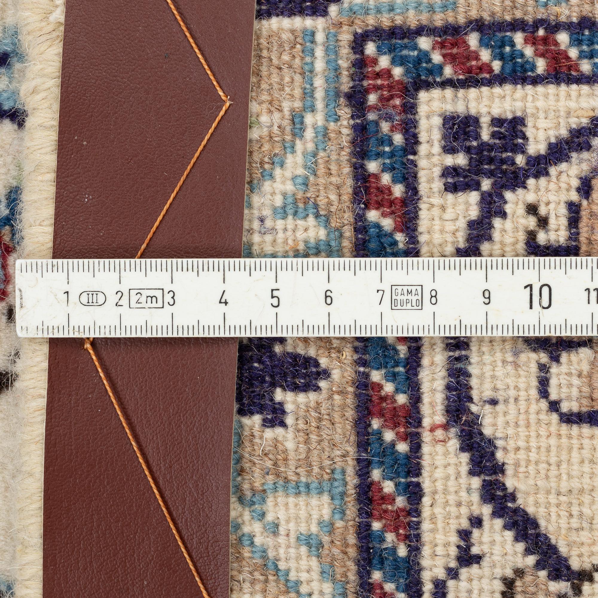 Matta, Nain, ca 250 x 155 cm.