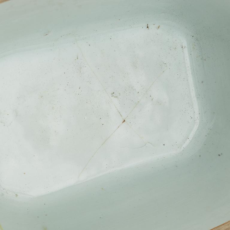 Terrin, kompaniporslin, Kina, Qingdynastin, Qianlong (1736-95).