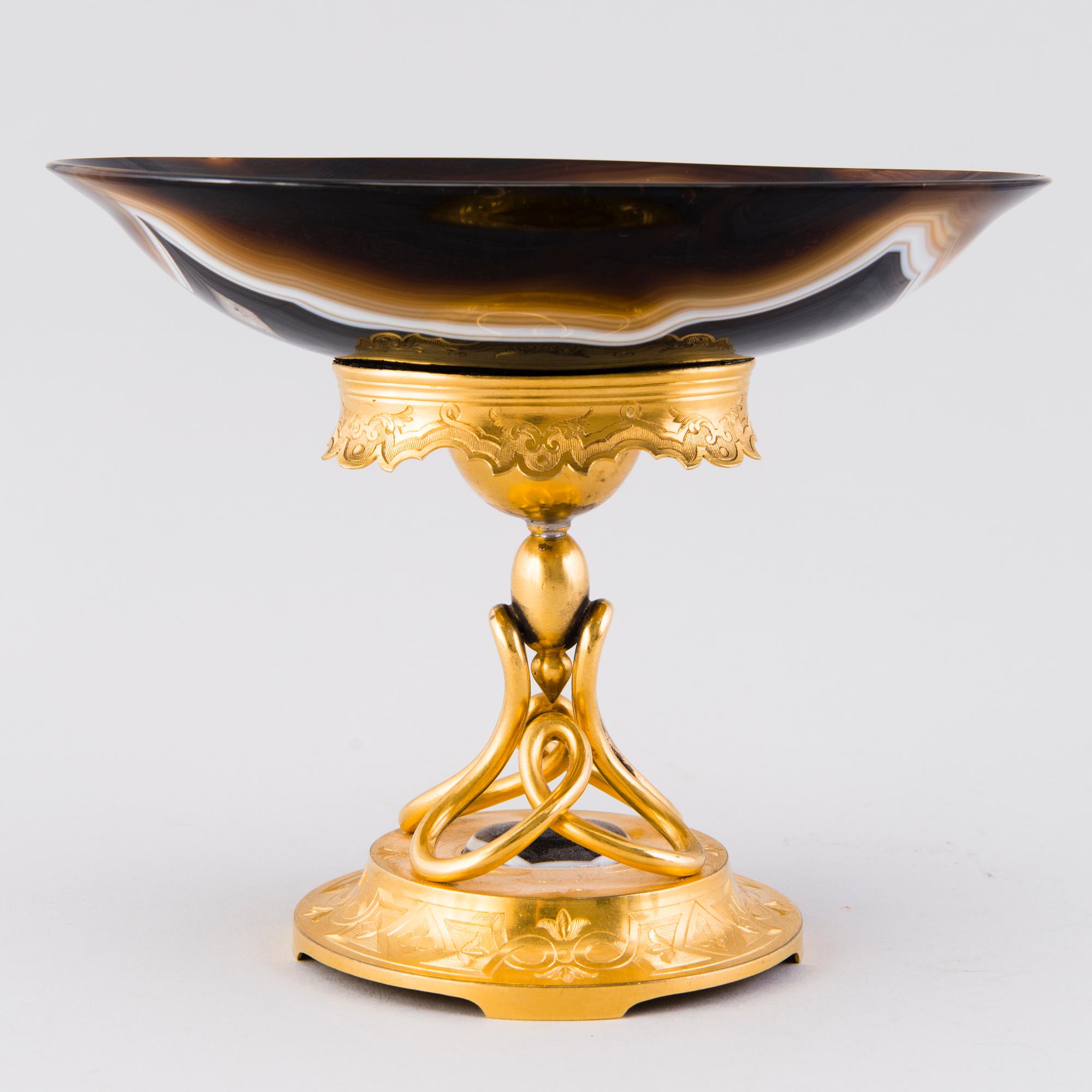 TAZZA, förgylld mässing och agat, 1800-talets andra hälft.