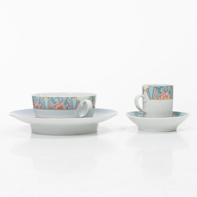 Heikki Orvola, matservis, 77 delar, porslin, "Amoroso",  Rörstrand.