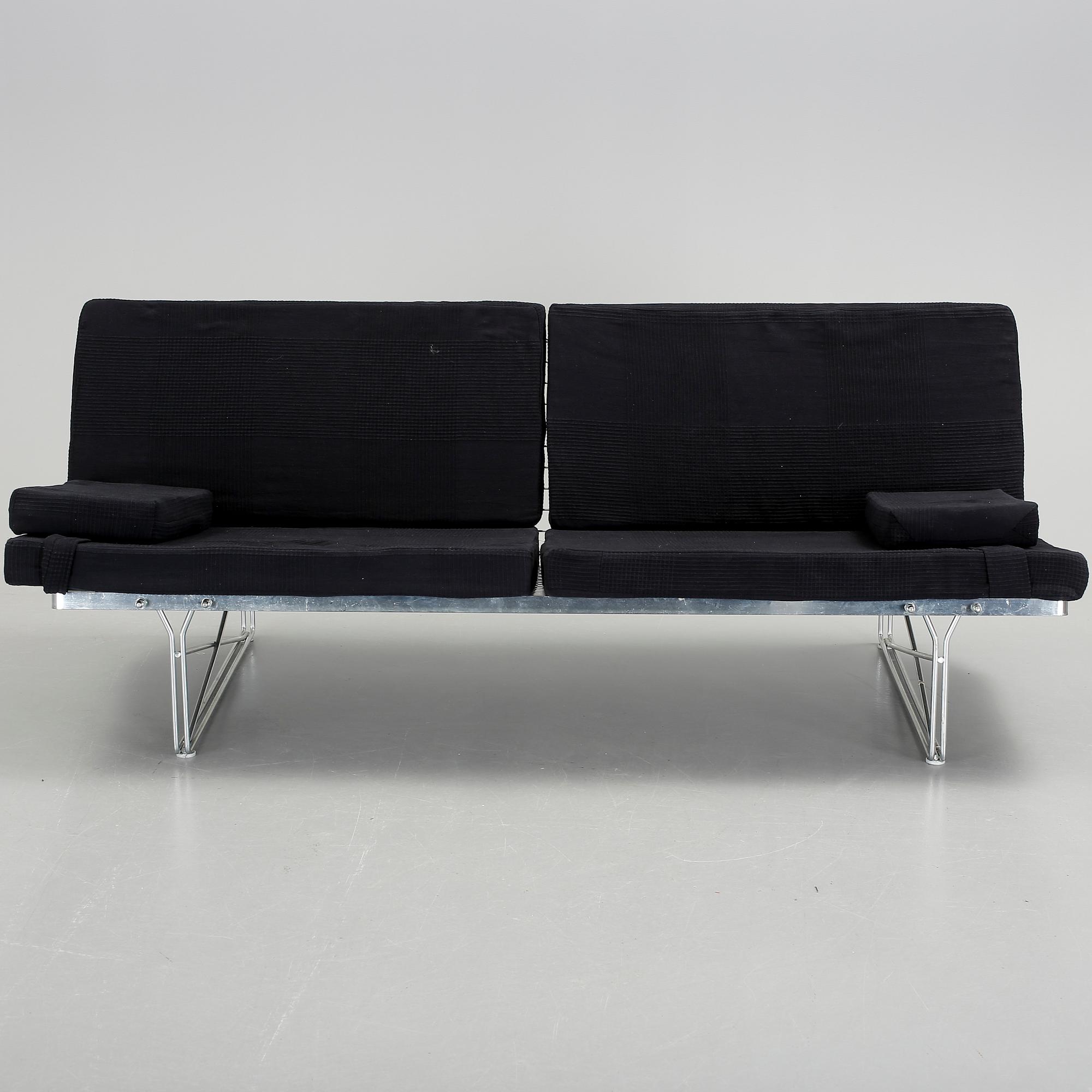 SOFFA, "Moment", formgiven 1985 av Niels Gammelgaard för IKEA.