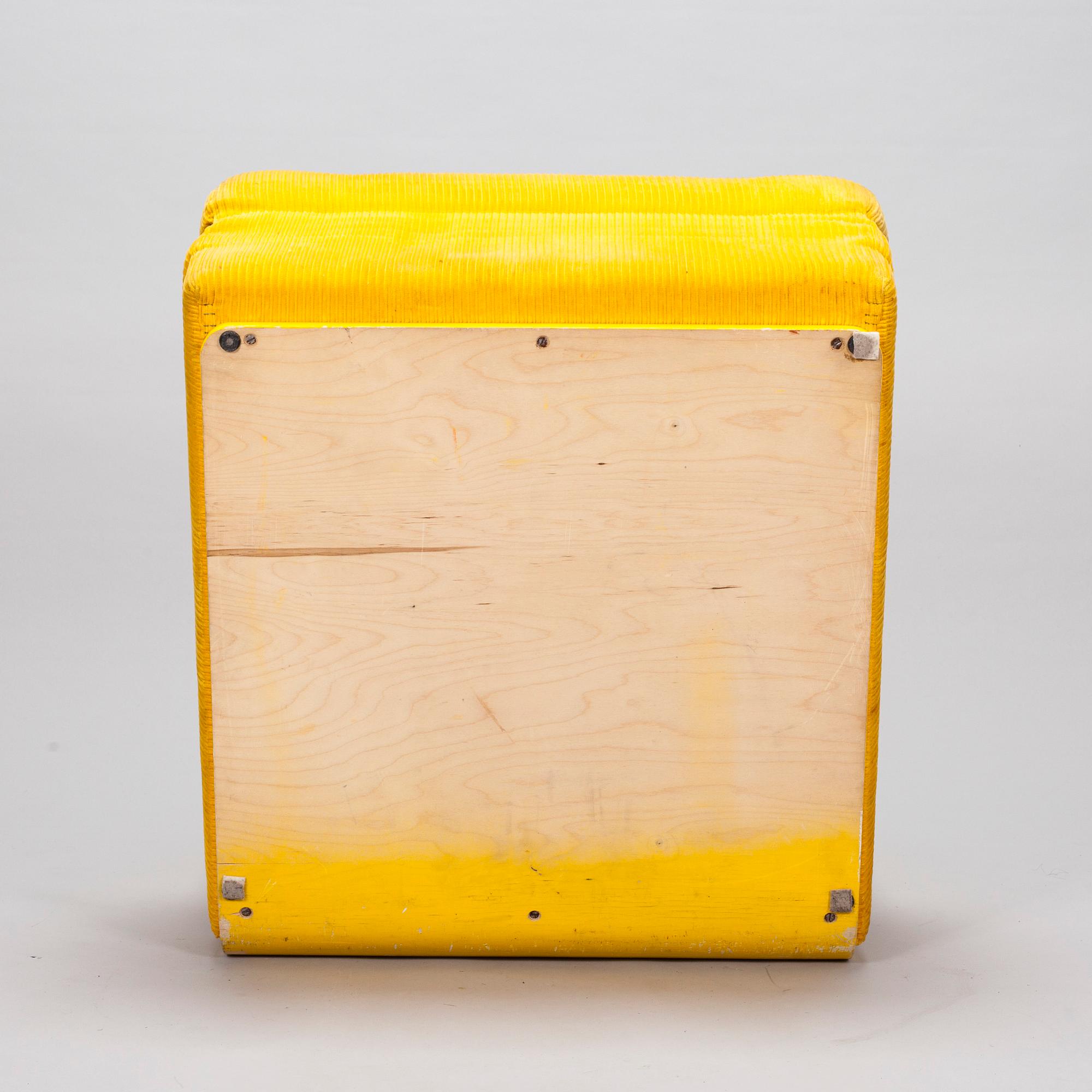 Ahti Taskinen, fåtölj "Easy" för Myrskylä Oy, Finland.