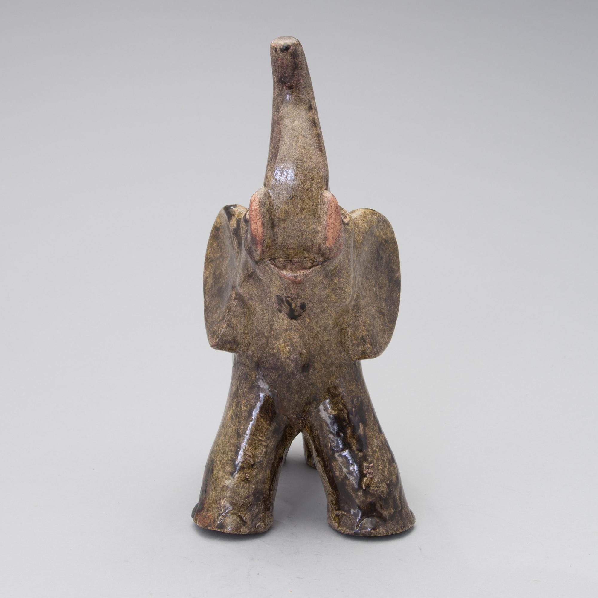 NORSU, keramiikkaa, Kupittaan Savi, suunnitellut Kerttu Suvanto-Vaajakallio.