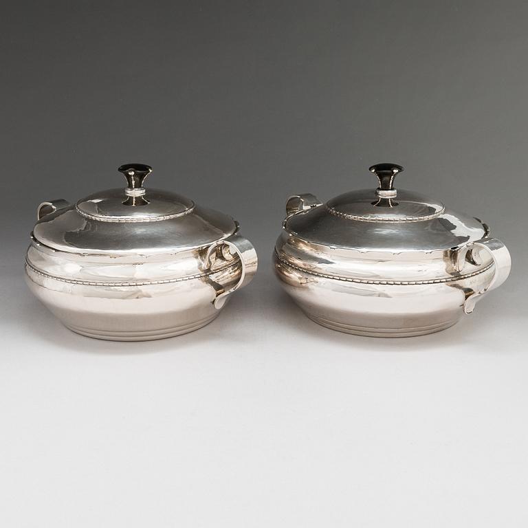 A pair of Danish silver tureens, maker's mark of Franz Hingelberg, Aarhus, Denmark 1917.