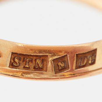 Ring, 18K gold set with round brilliant-cut and old-cut diamonds, STN, Norrköping 1954.