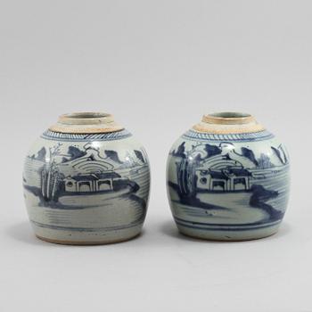 BOJANER, ett par, porslin, Kina, 1800-tal.