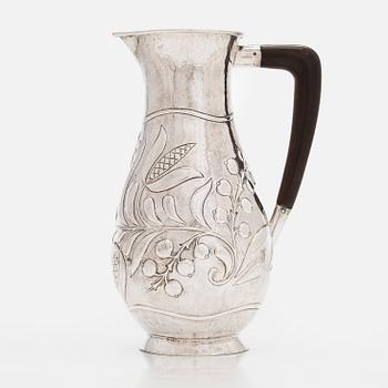 Tillbringare, silver, mästarstämpel ÖK, möjligen Schweiz, finsk kontrollstämpel Tillander, Helsingfors 1957.