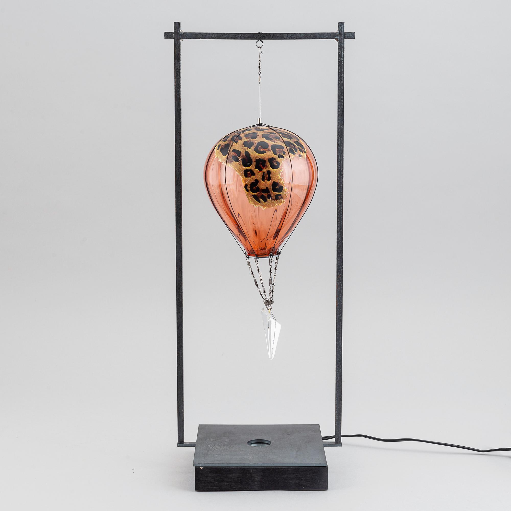 Kjell Engman, skulptur, glas, "Luftballong", signerad och numrerad 54/60.