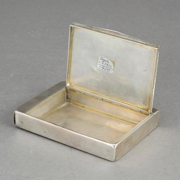 CIGARETTETUI, Silver, Ryssland, sannolikt Aleksandr Fuld, verksam i Moskva 1862-1917. Vikt ca 237 gram.