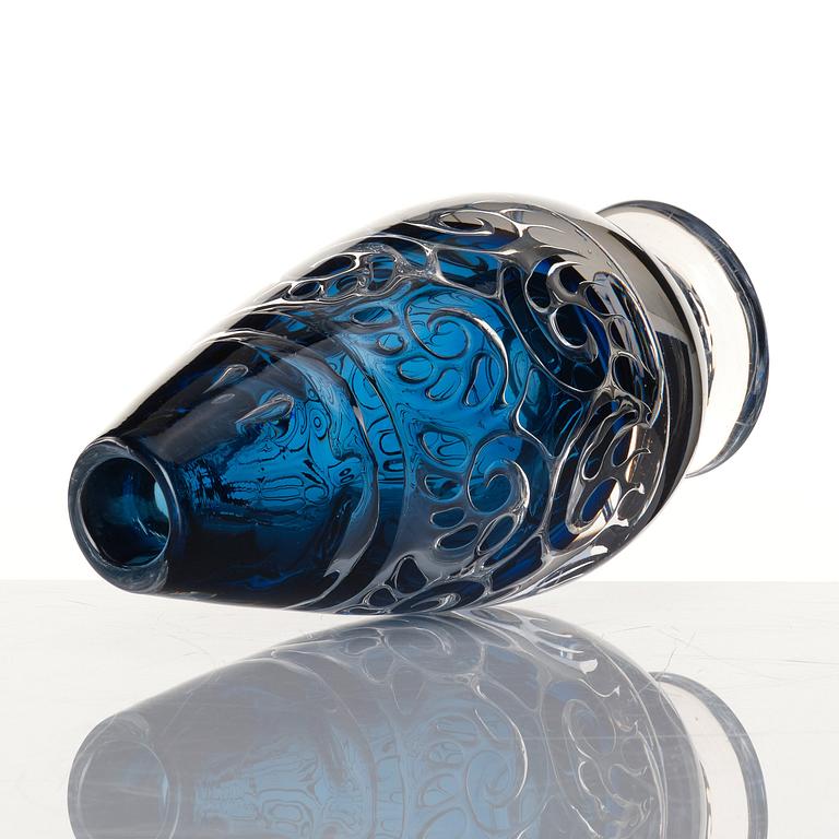 Micke Johansson, an 'ariel' glass vase, Örsjö, Sweden 2014.