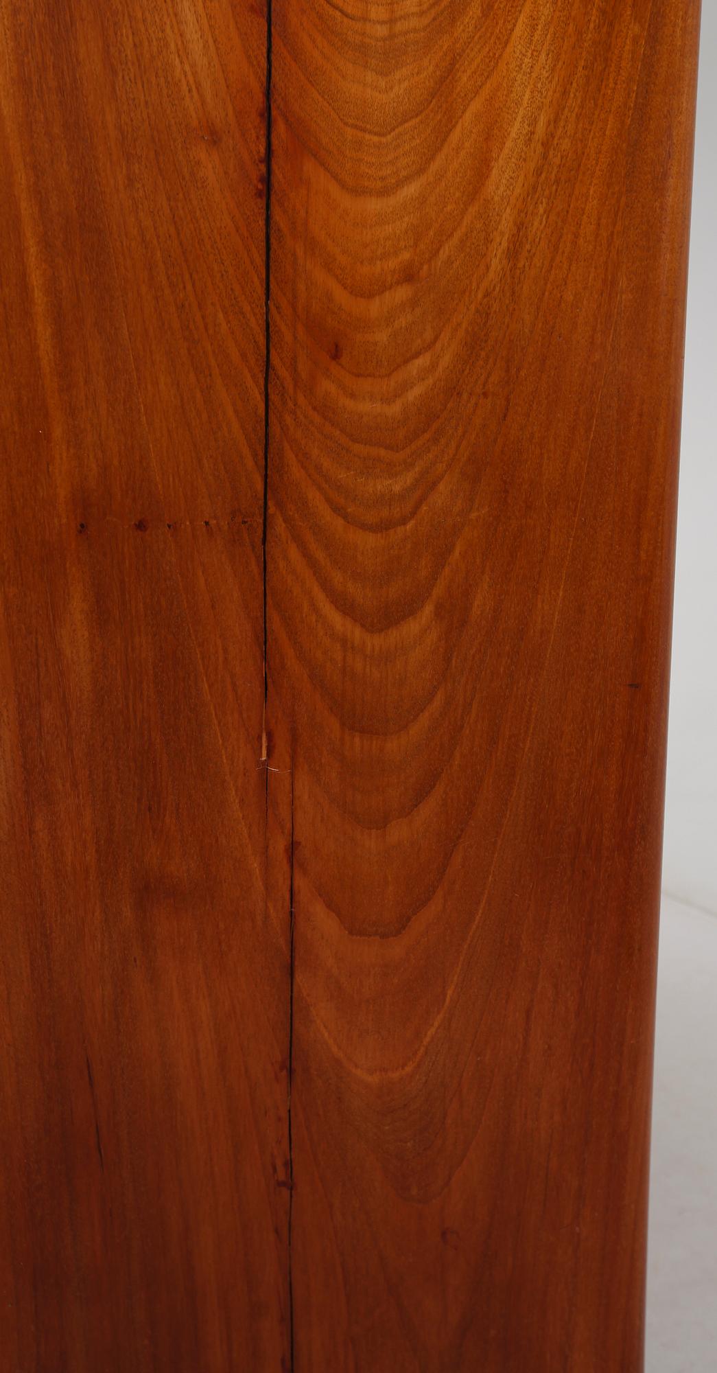 CHIFFONJÉ, 1800-talets mitt.