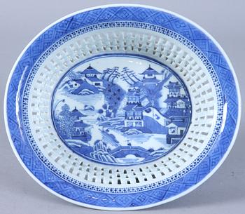 GALLERSKÅL, porslin, Kina, 1700-/1800-tal.