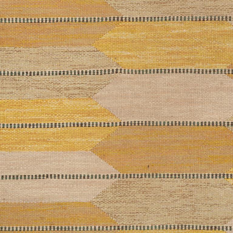 Berit Koenig, matta, rölakan, osignerad, ca 306 x 198 cm.