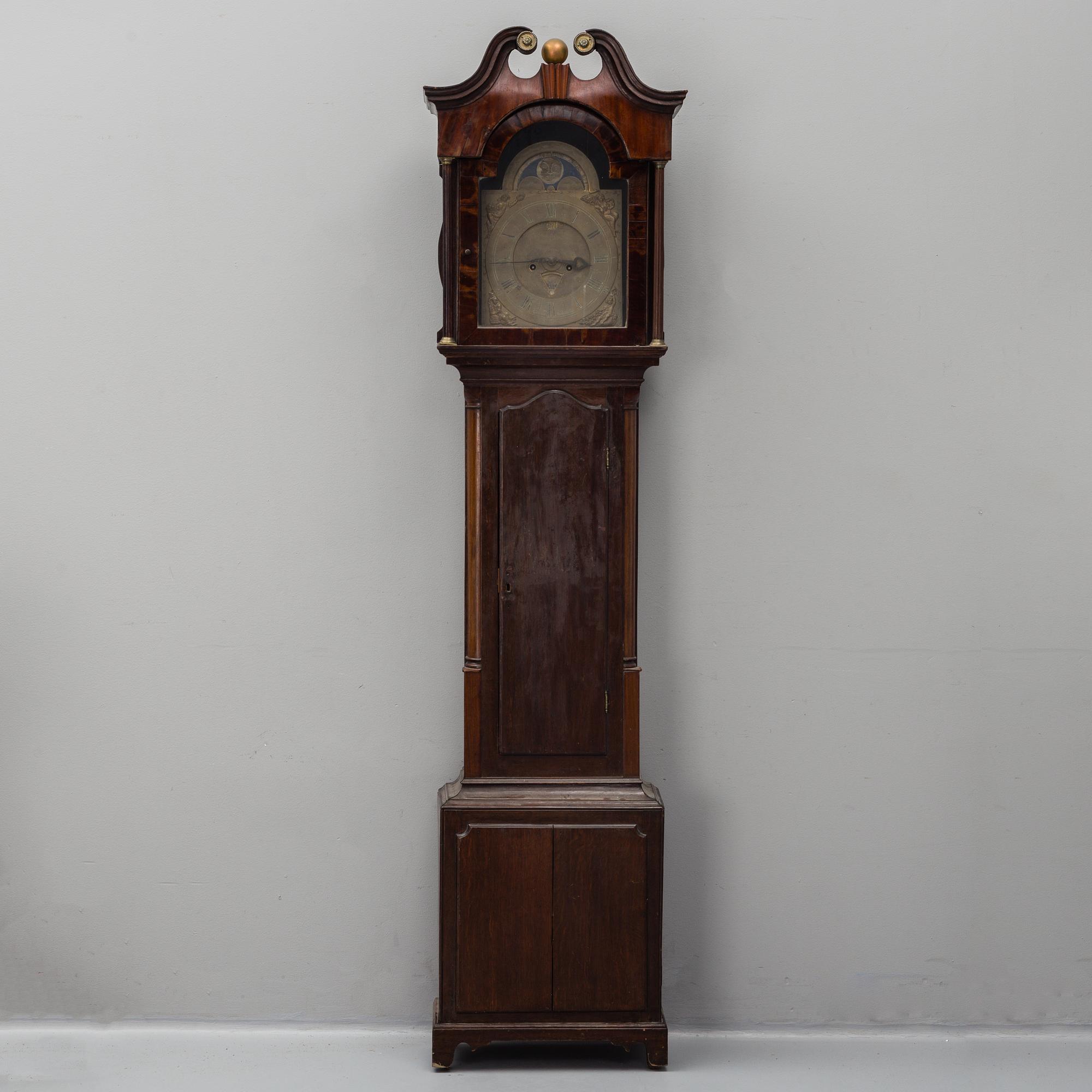 A Dutch longcase clock, 18th / 19th century.