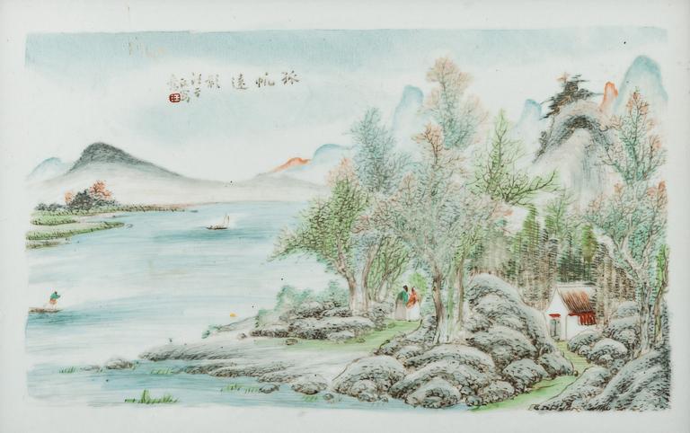A Chinese porcelain placque, 20th century.