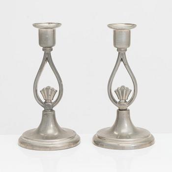 Paavo Tynell, ljusstakar, ett par, modell 8022, Taito, 1920/30-tal. TILL TYNELL TEMA I JANUARI.