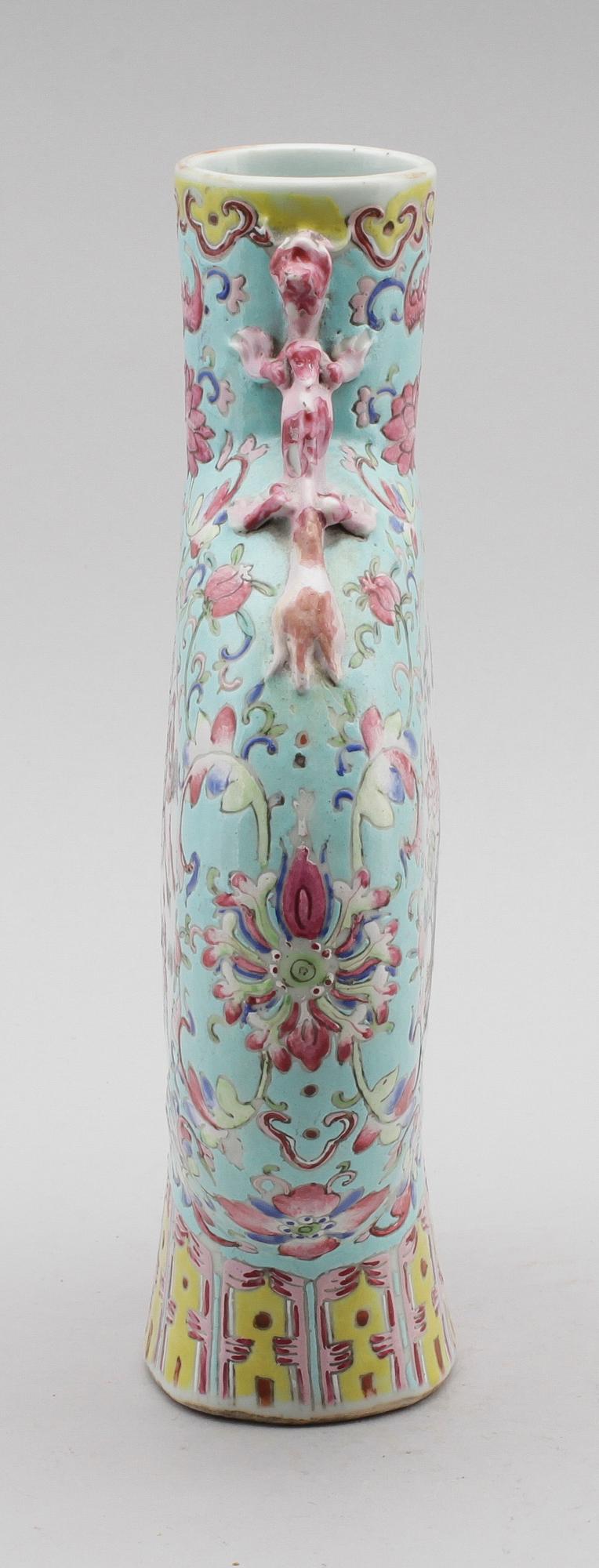 PILGRIMSFLASKA, porslin, Kina, 1800-/1900-tal.