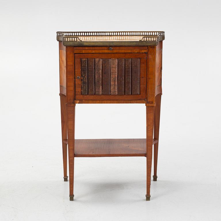 A Louis XVI-style cabinet, around 1900.