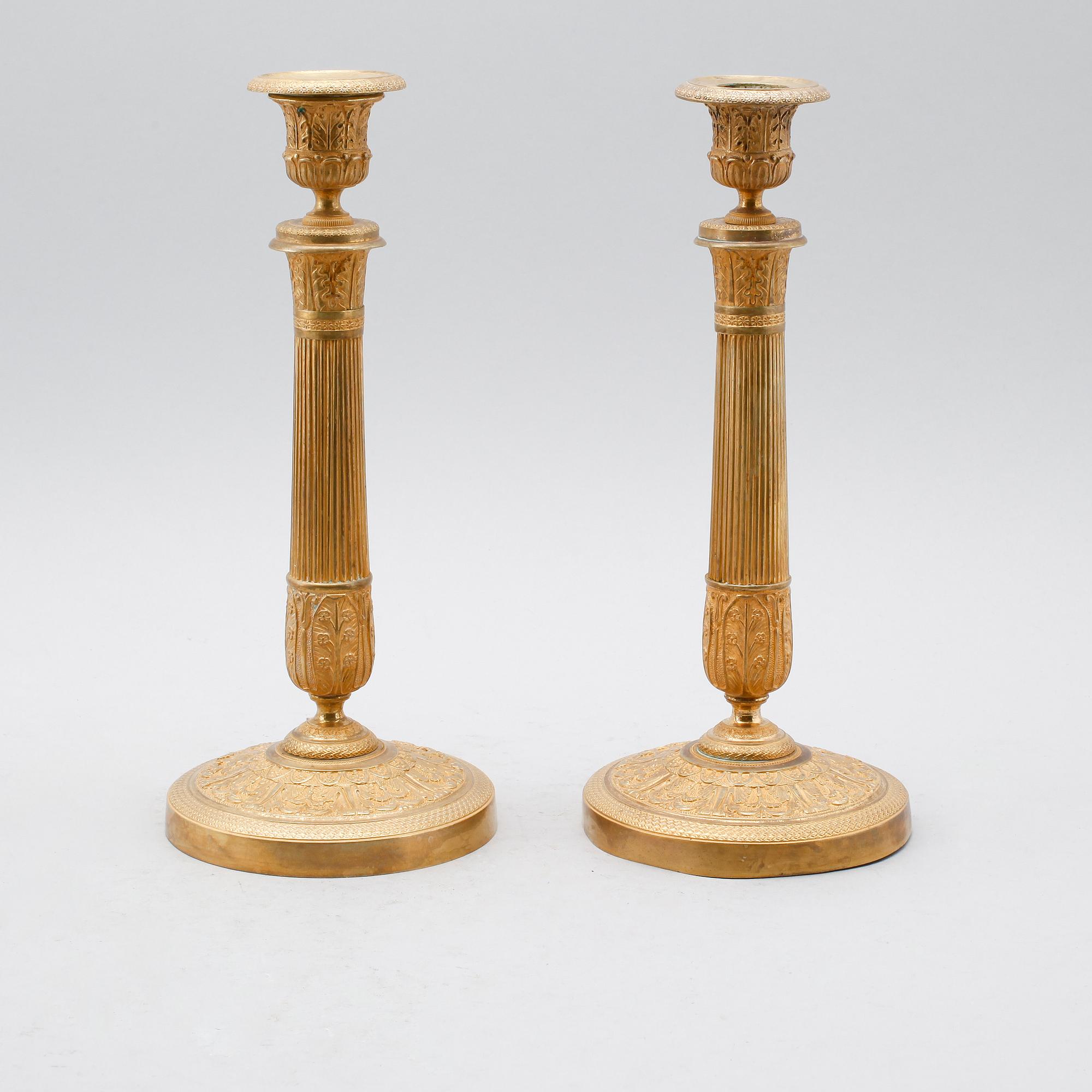 LJUSSTAKAR, 1 par, förgylld brons, empire, 1800-talets första hälft.