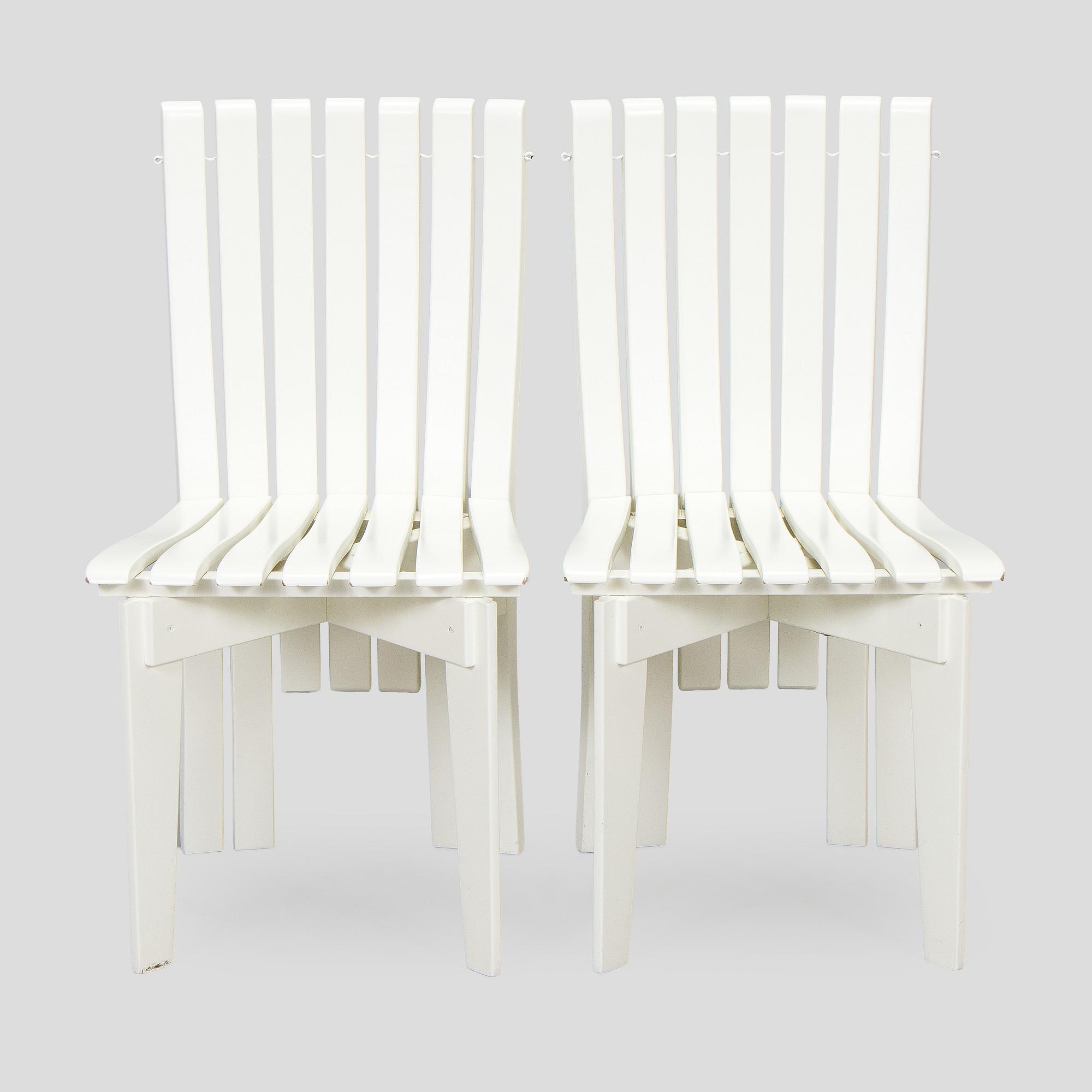 Alvar & Aino Aalto, ”Aurinko”-sarjan pöytä, O.Y. Huonekalu- ja Rakennustyötehdas A.B., 1900-luvun puoliväli, sekä, tuoleja, 4 kpl Artek 2000.