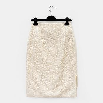 Giambattista Valli, a lace skirt, size 40.