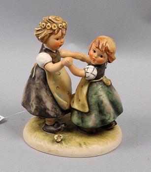 FIGURIN, porslin, Hummel, Goebel.